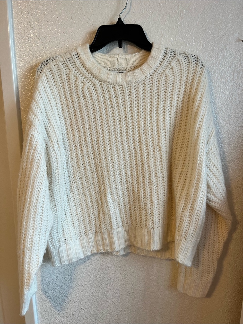 American Eagle Knit Sweater